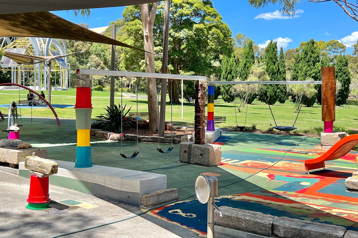 Mike Hewson: Pockets Park -